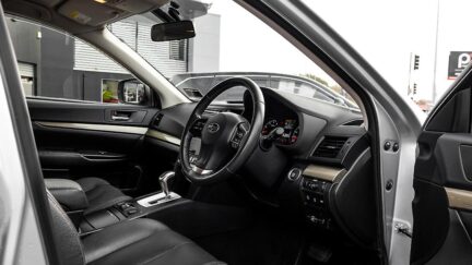 2013 Subaru Legacy TOURING WAGON Leather PKG image 331470