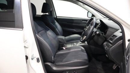 2012 Subaru Legacy Touring Wagon 2.5i Eyesight B-Sport G AWD image 333636