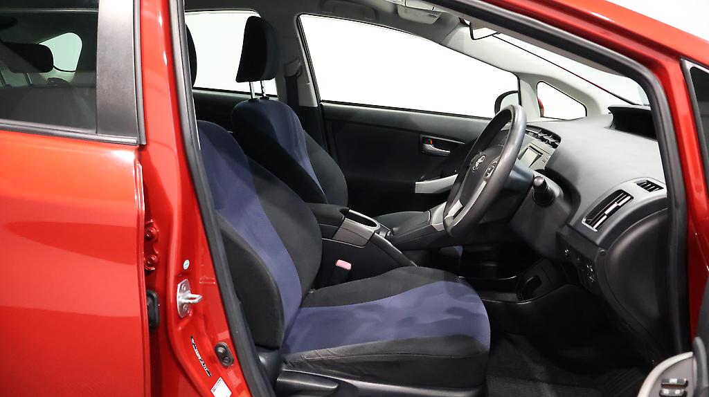 2012 Toyota Prius S Model ** Push Start with Alloys image 333249