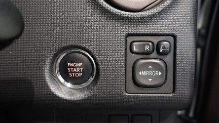 2013 Toyota Spade F Model image 336038