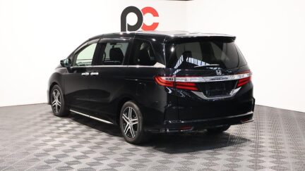 2015 Honda Odyssey Absolute Advance image 333650