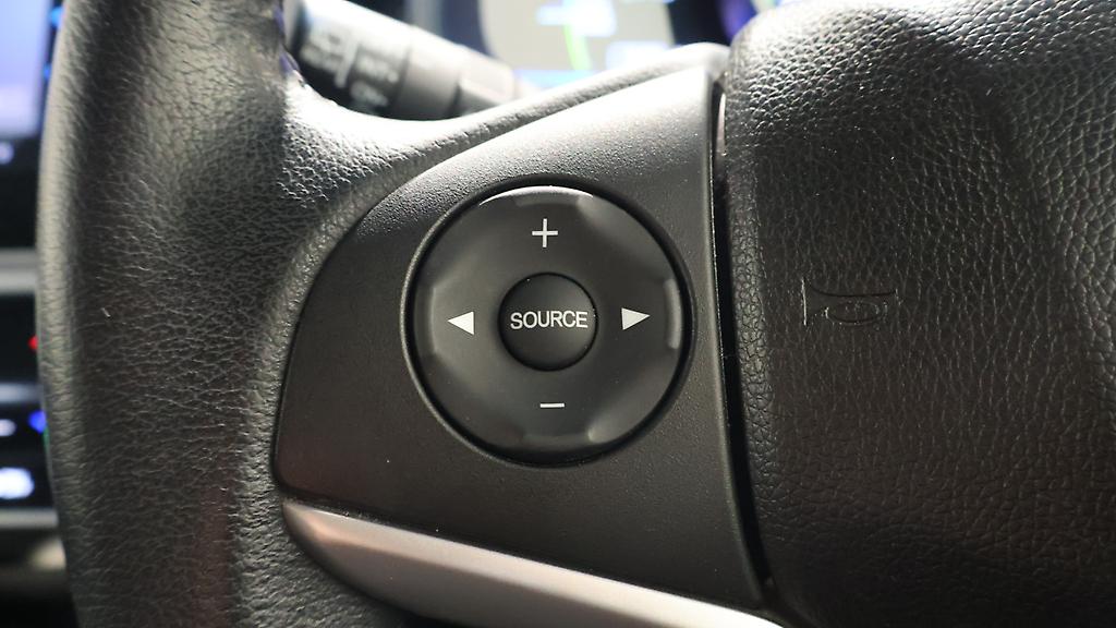 2013 Honda Fit Hybrid L Package, Cruise Control image 334360
