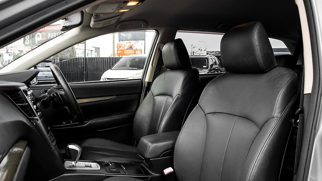 2013 Subaru Legacy TOURING WAGON Leather PKG image 331476