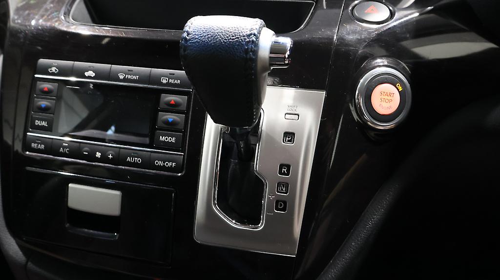 2013 Nissan Elgrand image 330858
