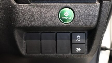 2014 Honda Fit Hybrid L Package image 335970