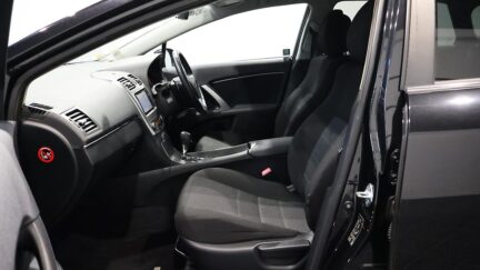 2015 Toyota Avensis Wagon Xi image 330939