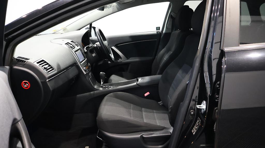 2015 Toyota Avensis Wagon Xi image 330939