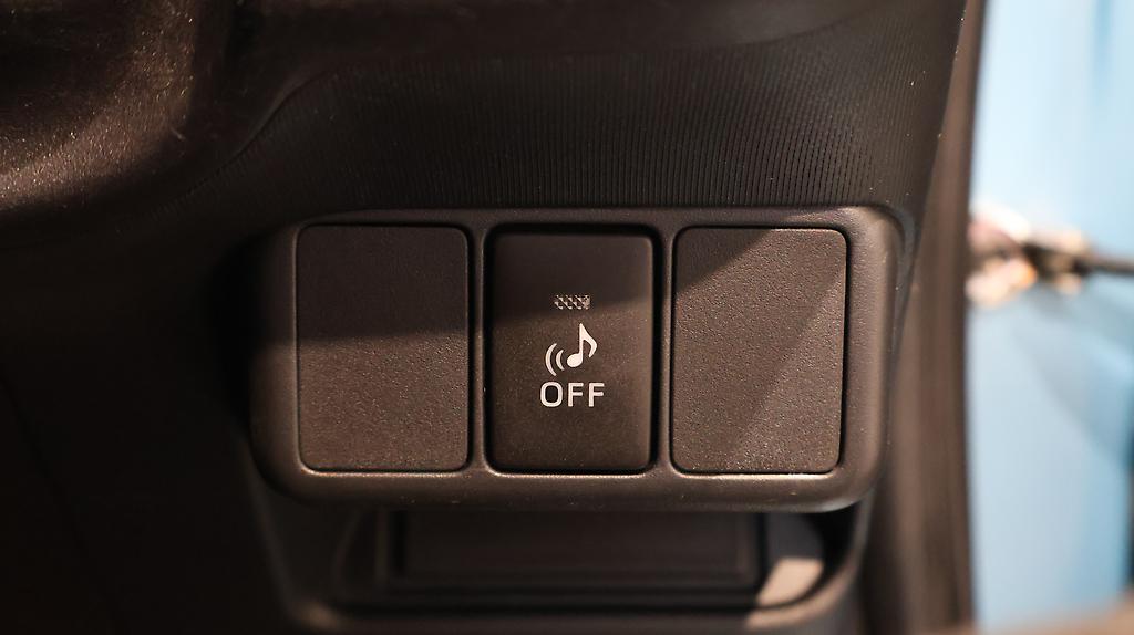 2013 Toyota Aqua S Model – Push Button Start – Reverse Camera image 336106