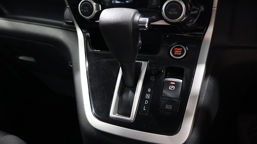 2017 Nissan Serena Highway Star Pro-Pilot Edition image 331805