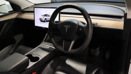 2022 Tesla Model Y REAR WHEEL DRIVE 60K image 333935