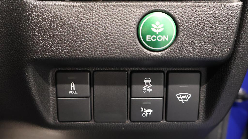 2014 Honda Fit Hybrid L-Package image 330901