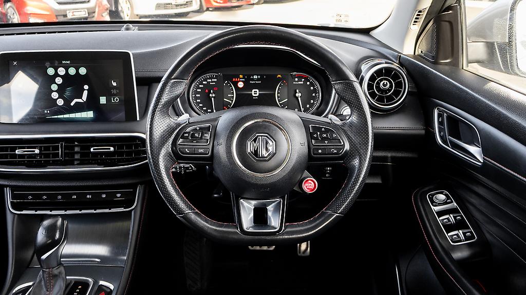 2022 Mg Hs 2.0PT/4WD/6AT Essence NZ New Low kms image 331513