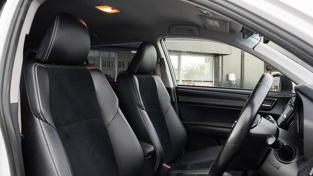 2014 Toyota Corolla WXB Push start, Half leather trim image 331731