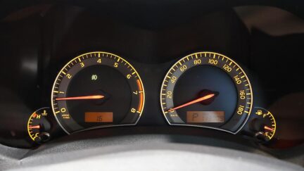 2012 Toyota Auris image 330832