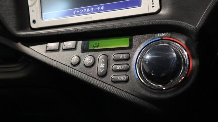 2012 Toyota Aqua G Hybrid image 335217