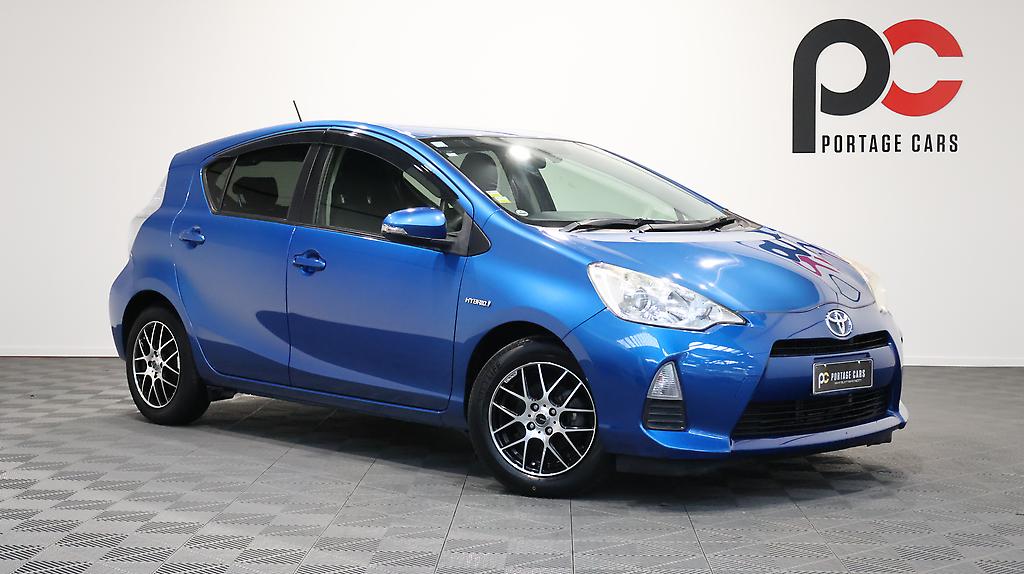 2012 Toyota Aqua S model with Alloys Push Start & Reverse Camera image 335997
