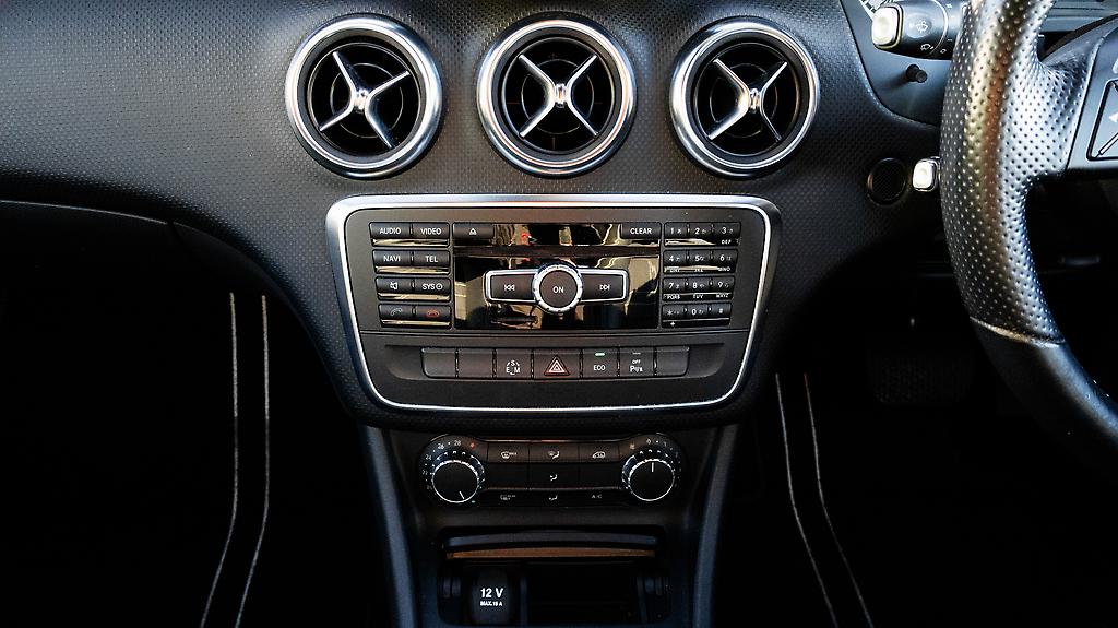 2014 Mercedes-benz A 180 Super Low KMS, Half Leather image 333454