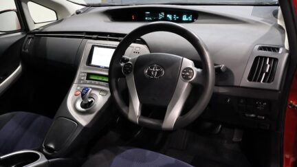 2012 Toyota Prius S Model ** Push Start with Alloys image 333251
