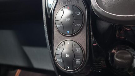 2013 Toyota Spade F Model image 336036