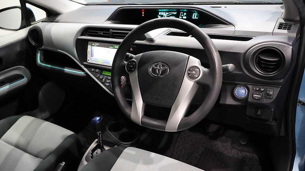 2013 Toyota Aqua S Model – Push Button Start – Reverse Camera image 336098