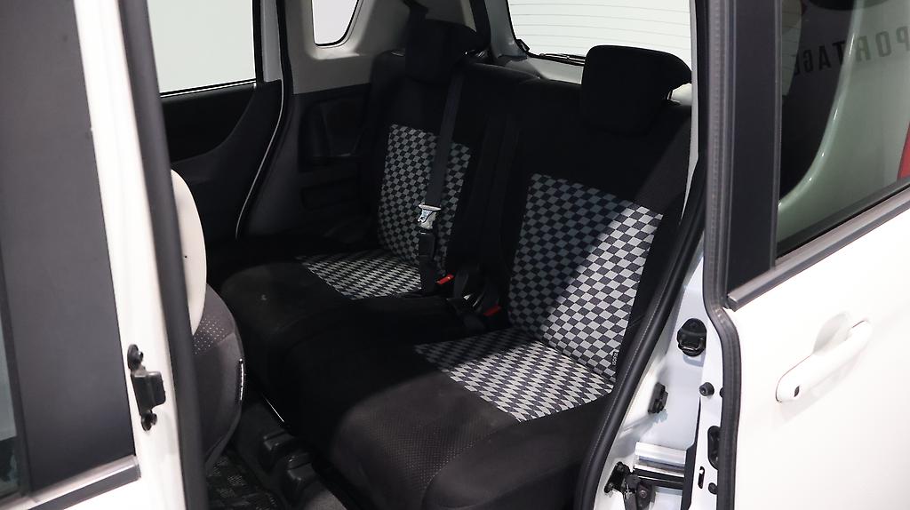 2015 Suzuki Solio Black ＆ White image 335879