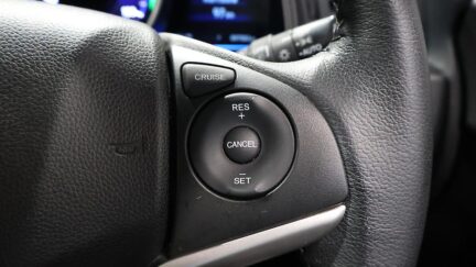 2015 Honda Fit Hybrid L Package image 331063