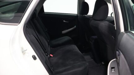 2013 Toyota Prius S Model / Push Start / Reversing Camera image 335117