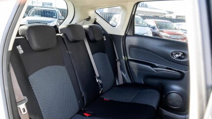 2014 Nissan Note Aero Style Emergency Brake image 332483