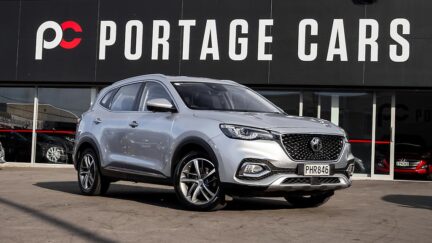 2022 Mg Hs 2.0PT/4WD/6AT Essence NZ New Low kms image 331507