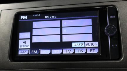2013 Toyota Prius S Model / Push Start / Reversing Camera image 335121