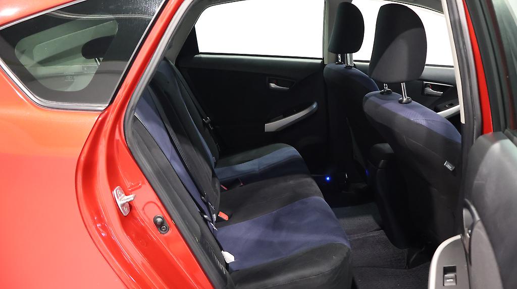 2012 Toyota Prius S Model ** Push Start with Alloys image 333248