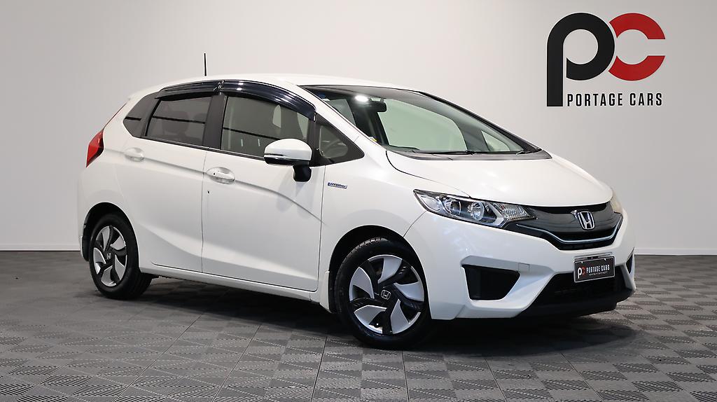 2014 Honda Fit Hybrid L Package image 335953