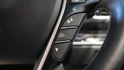 2015 Honda Odyssey Absolute Advance image 333671