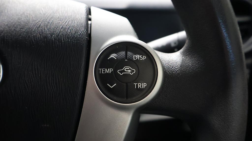2013 Toyota Aqua S Model – Push Button Start – Reverse Camera image 336108