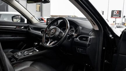 2023 Mazda Cx-5 GSX PTR 2.5P/4WD/6AT NZ NEW,TINTS image 334539