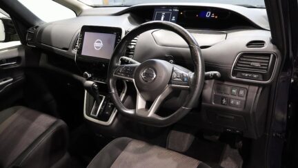 2017 Nissan Serena Highway Star Pro-Pilot Edition image 331801