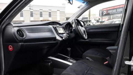 2013 Toyota Corolla Fielder Hybrid F Push start image 331218