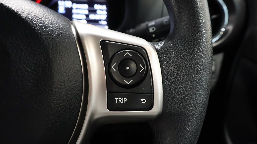 2015 Toyota Vitz image 333371