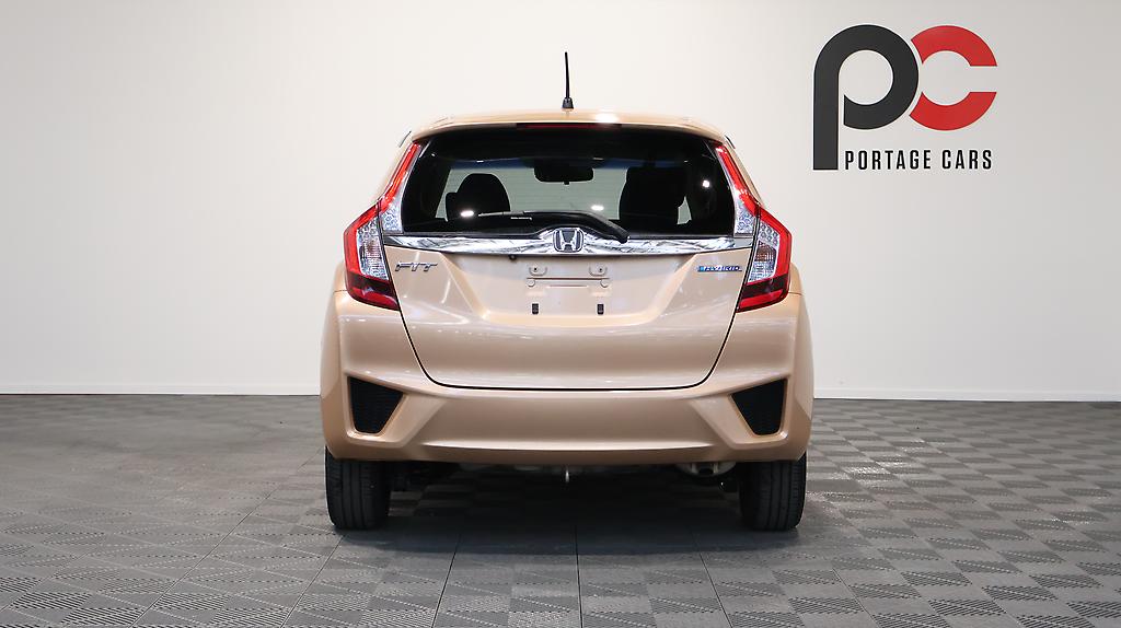 2014 Honda Fit Hybrid image 330958