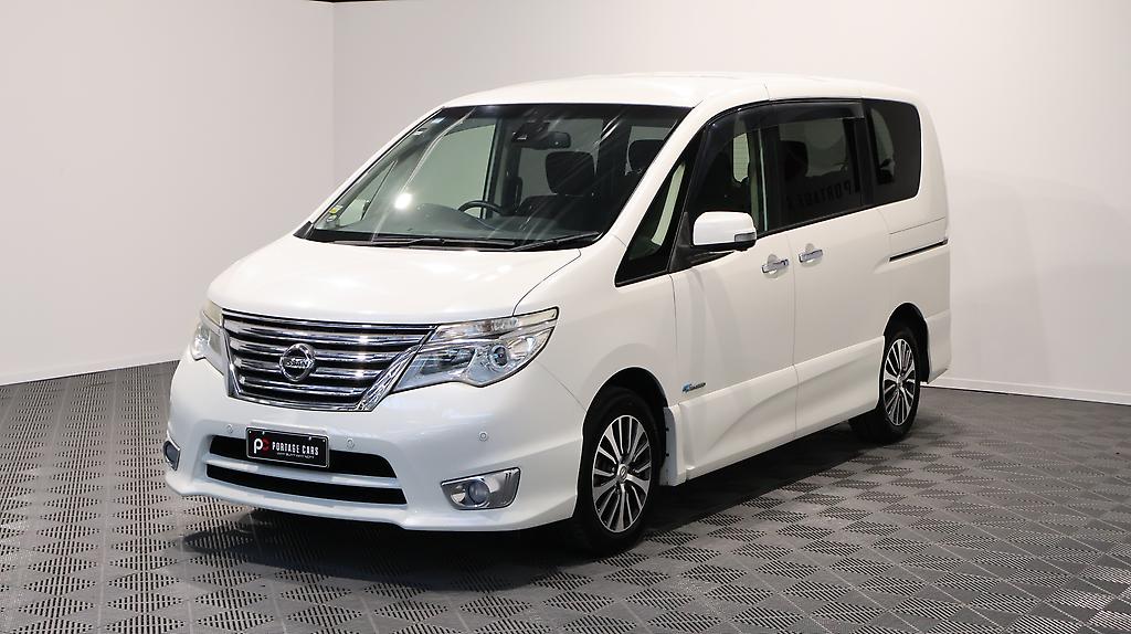 2014 Nissan Serena Highway Star S-Hybrid image 331766