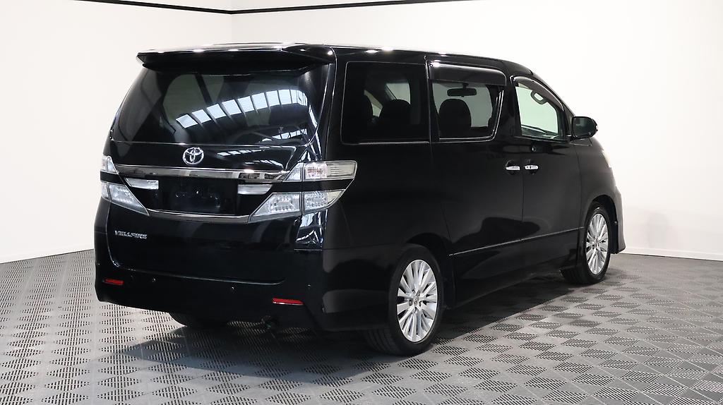 2013 Toyota Vellfire 2.4Z image 335090