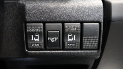 2013 Mazda Premacy 20S Skyactiv image 331672