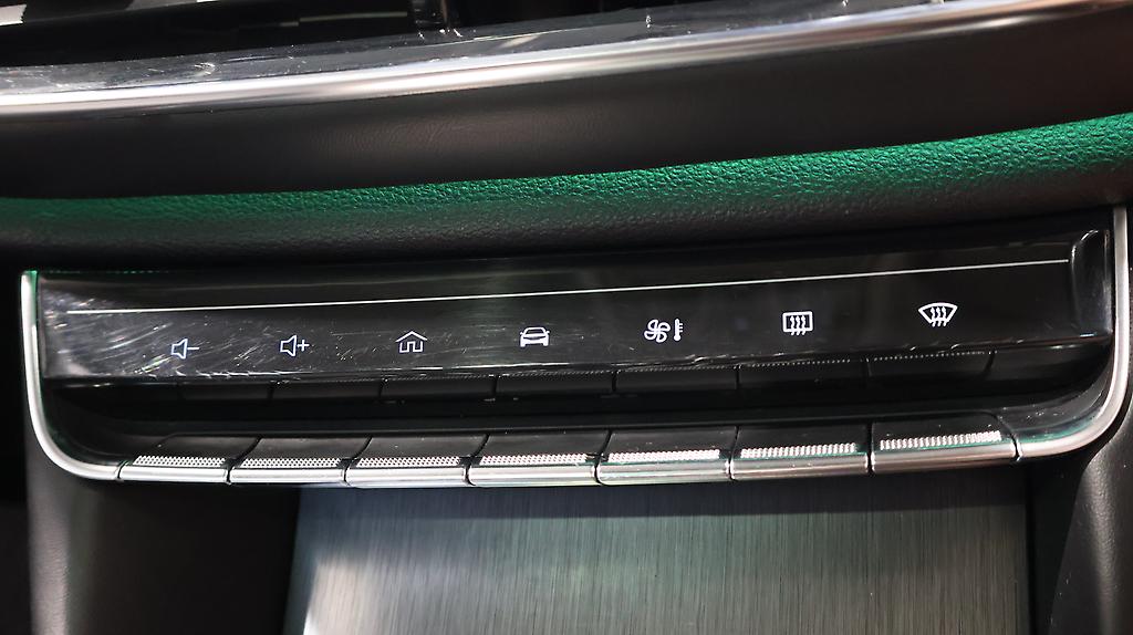 2022 Mg Hs 2.0PT/4WD/6AT Essence NZ New image 332971