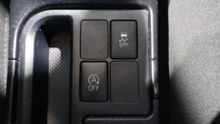 2015 Toyota Vitz image 333756