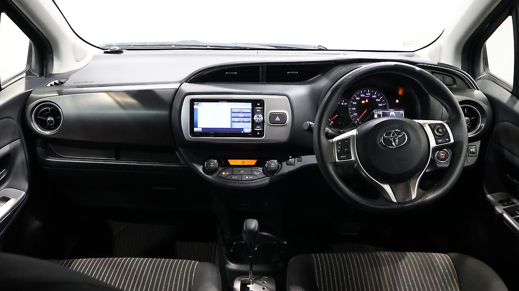 2015 Toyota Vitz image 333362