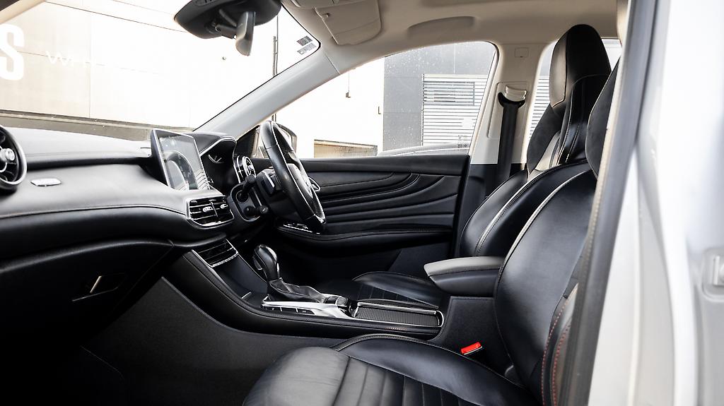 2022 Mg Hs 2.0PT/4WD/6AT Essence NZ New Low kms image 331522