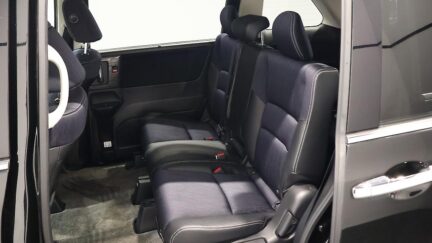 2015 Honda Odyssey Absolute Advance image 333655