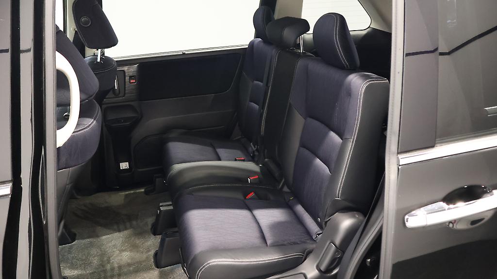 2015 Honda Odyssey Absolute Advance image 333655