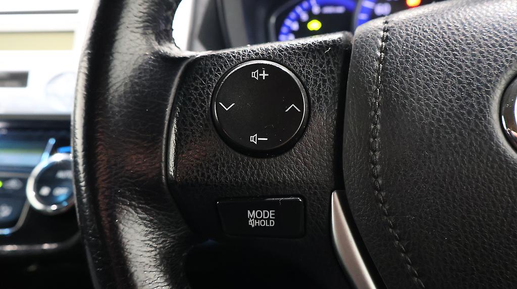 2014 Toyota Corolla Hybrid Fielder image 333006