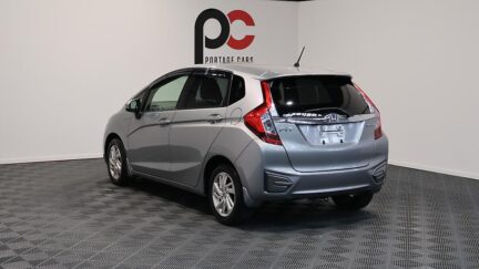 2013 Honda Fit Hybrid L Package, Cruise Control image 334347